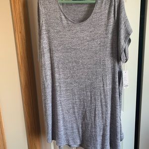 Gray top